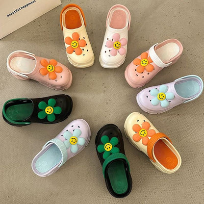 Smile flower Design Garden Clog