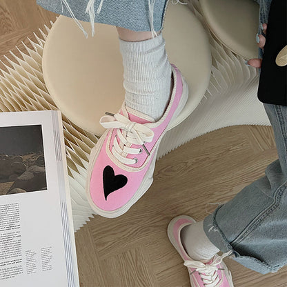 Oluolin Heart Pattern Embroidered Canvas Sneakers