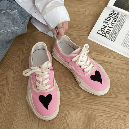 Oluolin Heart Pattern Embroidered Canvas Sneakers